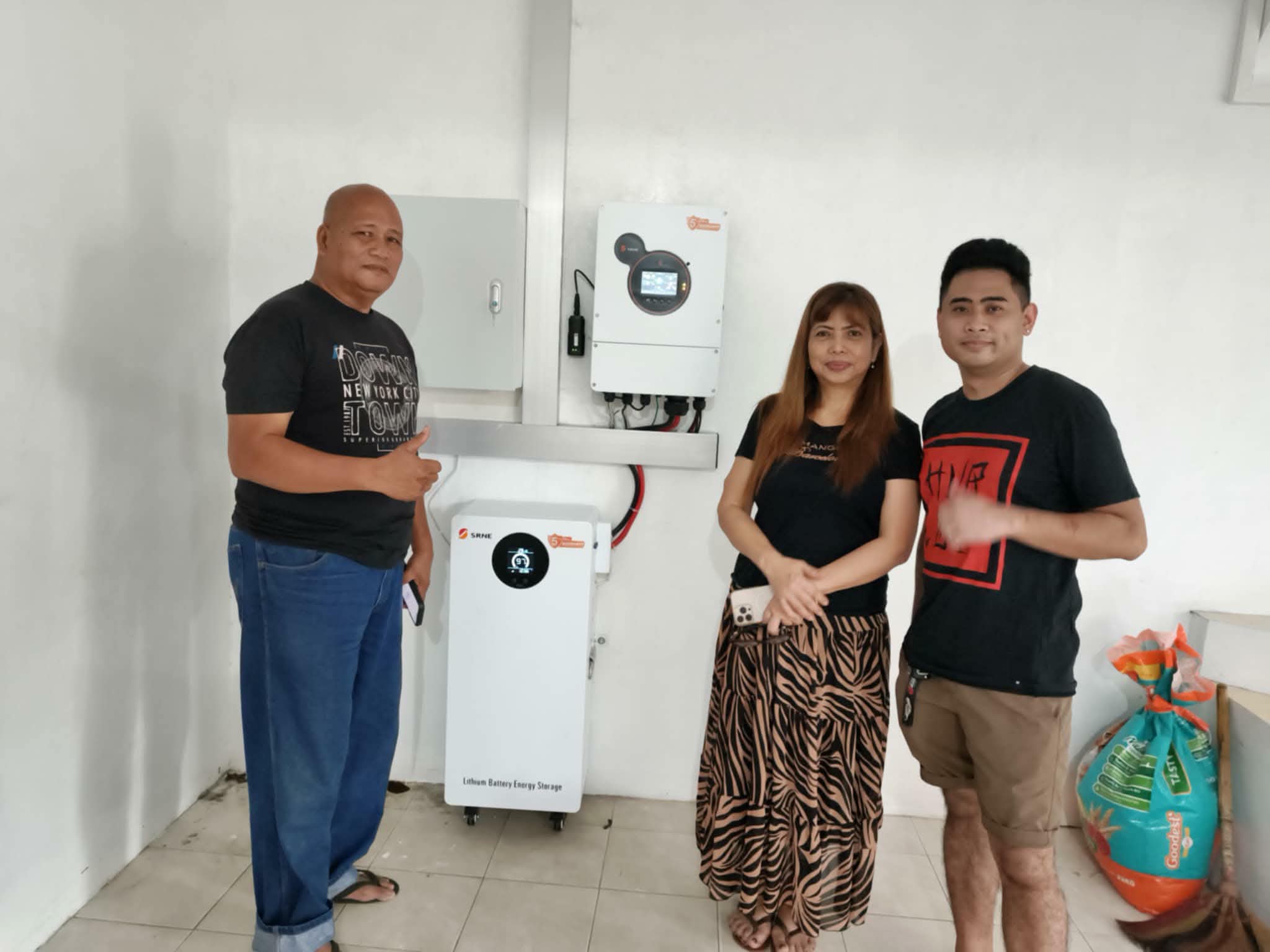 Ardyuron Solar SRNE battery system installed